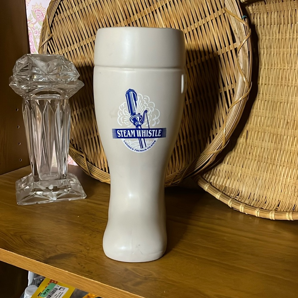 😄Steam Whistle boot oversized beer mug stein